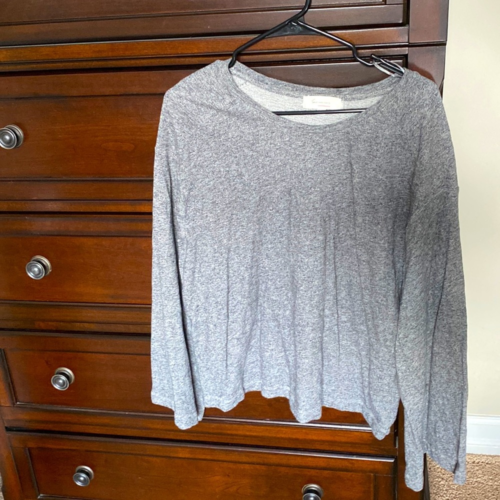 Loose fit light sweater